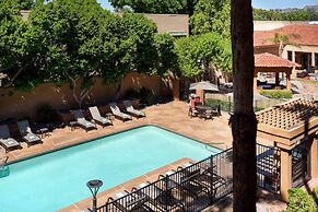 Sonesta Select Phoenix Camelback