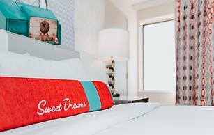 the Curtis Denver - a DoubleTree by Hilton Hotel