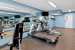 HomeTowne Studios by Red Roof & Conference Center Cortland