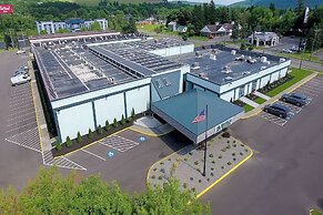 HomeTowne Studios by Red Roof & Conference Center Cortland