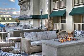 Lodge at Five Oaks Pigeon Forge - Sevierville