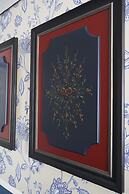 Carlton Ambassador Hotel