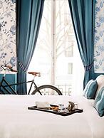 Carlton Ambassador Hotel