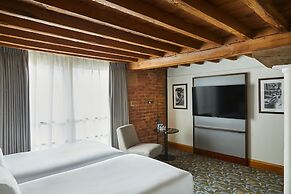 Manchester Marriott Victoria & Albert Hotel