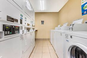 MainStay Suites St. Louis - Galleria