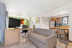 MainStay Suites St. Louis - Galleria