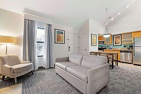 MainStay Suites St. Louis - Galleria