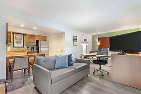 MainStay Suites St. Louis - Galleria