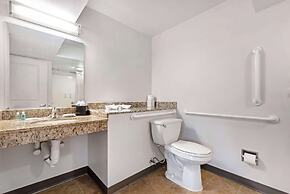 MainStay Suites St. Louis - Galleria