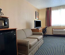 Quality Inn Ottawa near Starved Rock State Park