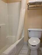 Quality Inn Ottawa near Starved Rock State Park