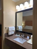 Quality Inn Ottawa near Starved Rock State Park