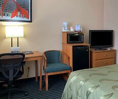 Quality Inn Ottawa near Starved Rock State Park