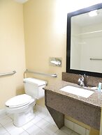 Quality Inn Ottawa near Starved Rock State Park