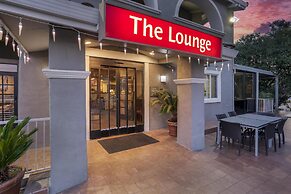 Best Western Plus Brookside Inn