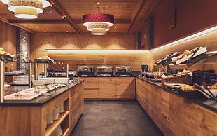 Mountain Plaza Hotel
