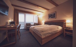 Mountain Plaza Hotel