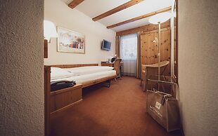 Mountain Plaza Hotel