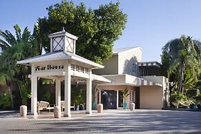 Pier House Resort & Spa