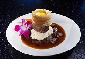 Pier House Resort & Spa