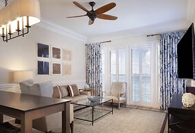 Pier House Resort & Spa