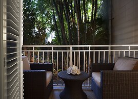 Pier House Resort & Spa