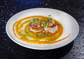 Pier House Resort & Spa