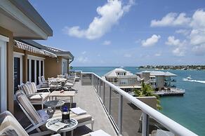 Pier House Resort & Spa