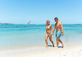 Pier House Resort & Spa