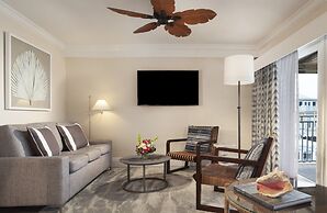 Pier House Resort & Spa