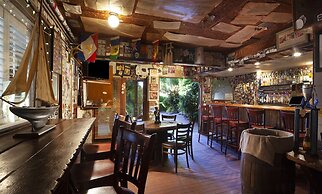 Pier House Resort & Spa