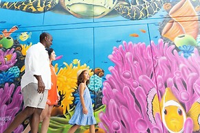 Pier House Resort & Spa