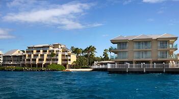 Pier House Resort & Spa