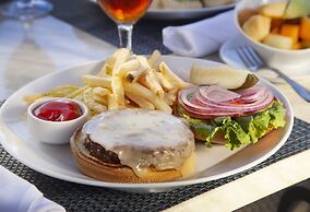 Pier House Resort & Spa