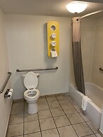 Motel 6 Pooler, GA - Savannah Airport