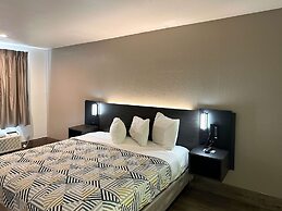 Motel 6 Pooler, GA - Savannah Airport