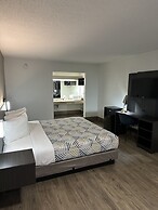 Motel 6 Pooler, GA - Savannah Airport