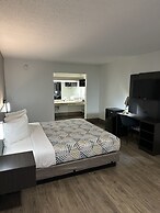 Motel 6 Pooler, GA - Savannah Airport