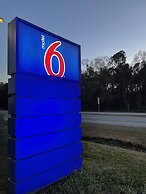 Motel 6 Pooler, GA - Savannah Airport