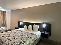 Motel 6 Pooler, GA - Savannah Airport