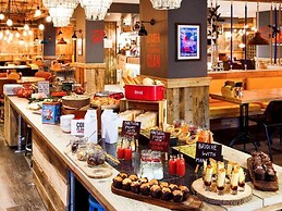 Manchester Portland By Sunday