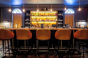 Morrison House Old Town Alexandria, Autograph Collection