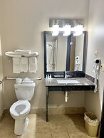 Quality Inn & Suites Wisconsin Dells Downtown - Waterparks Area
