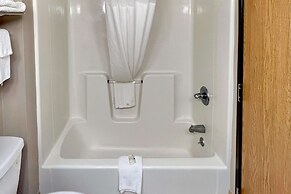 Quality Inn & Suites Wisconsin Dells Downtown - Waterparks Area