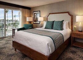 Redondo Beach Hotel, Tapestry Collection by Hilton