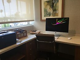 Redondo Beach Hotel, Tapestry Collection by Hilton