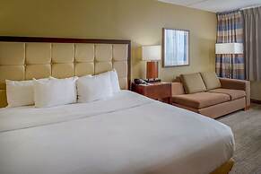 DoubleTree by Hilton St. Louis - Westport
