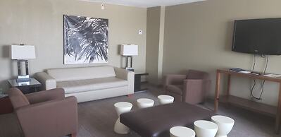 DoubleTree by Hilton St. Louis - Westport