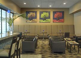 DoubleTree by Hilton St. Louis - Westport