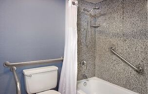 DoubleTree by Hilton St. Louis - Westport